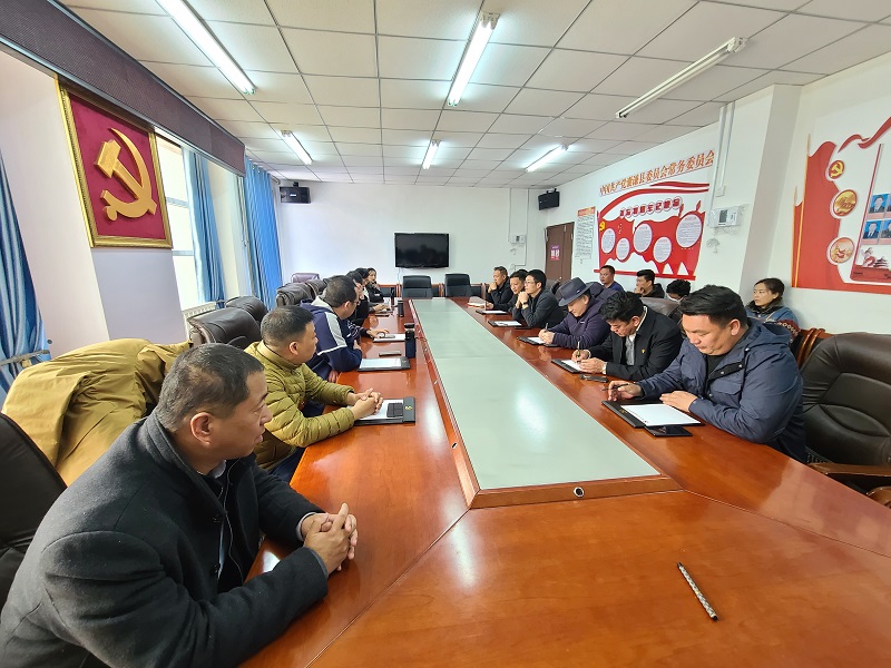省踏勘工作组赴囊谦县进行机场PBN调研工作