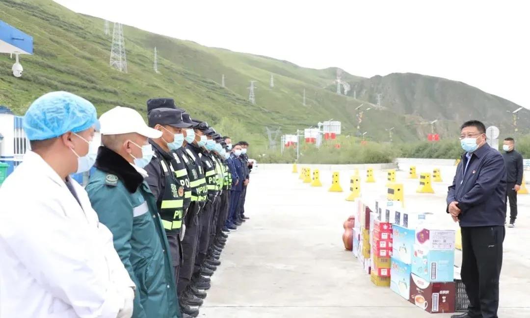 蔡成勇：抓实抓细疫情防控措施 坚决守住“外防输入”防线